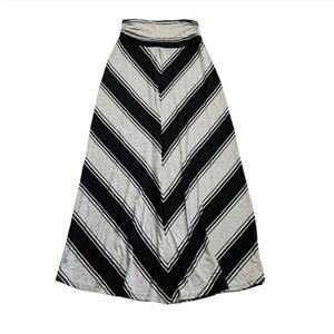 Merona Grey and Black Chevron Maxi Skirt
